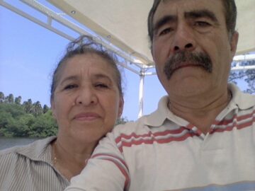 Imágenes para rendir homenaje a persona finada, estas pueden variar en su contenido.