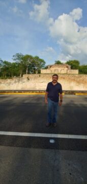 Imágenes para rendir homenaje a persona finada, estas pueden variar en su contenido.