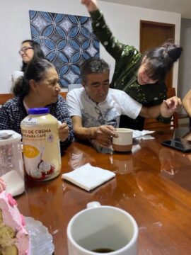 Imágenes para rendir homenaje a persona finada, estas pueden variar en su contenido.