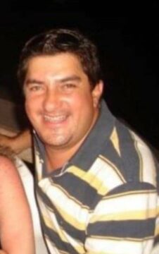 Imágenes para rendir homenaje a persona finada, estas pueden variar en su contenido.