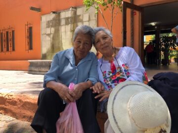 Imágenes para rendir homenaje a persona finada, estas pueden variar en su contenido.