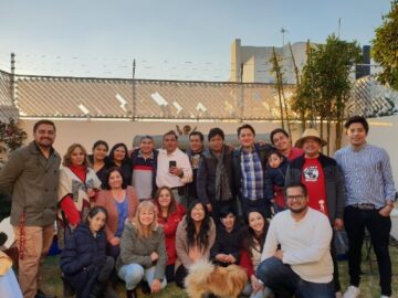 Imágenes para rendir homenaje a persona finada, estas pueden variar en su contenido.