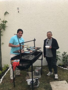 Imágenes para rendir homenaje a persona finada, estas pueden variar en su contenido.