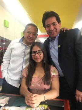 Imágenes para rendir homenaje a persona finada, estas pueden variar en su contenido.