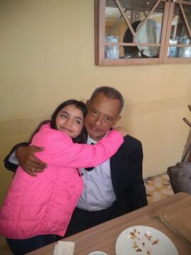 Imágenes para rendir homenaje a persona finada, estas pueden variar en su contenido.