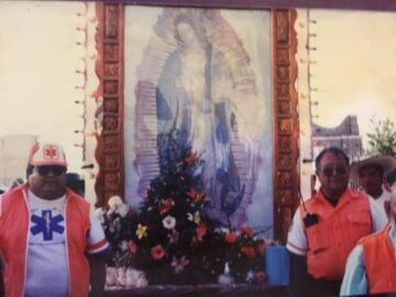 Imágenes para rendir homenaje a persona finada, estas pueden variar en su contenido.