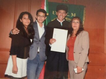 Imágenes para rendir homenaje a persona finada, estas pueden variar en su contenido.