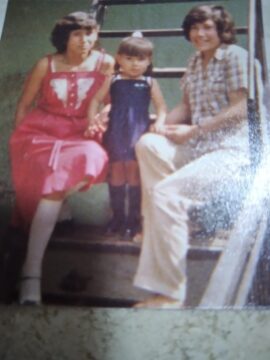 Imágenes para rendir homenaje a persona finada, estas pueden variar en su contenido.