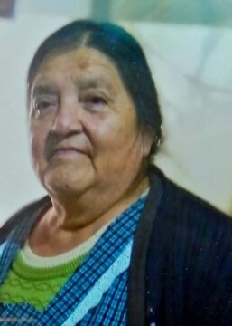 Imágenes para rendir homenaje a persona finada, estas pueden variar en su contenido.
