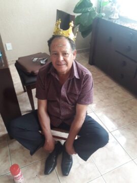 Imágenes para rendir homenaje a persona finada, estas pueden variar en su contenido.