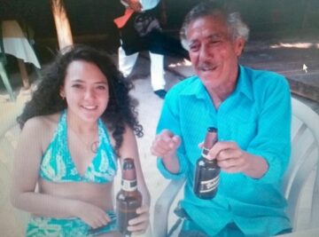 Imágenes para rendir homenaje a persona finada, estas pueden variar en su contenido.