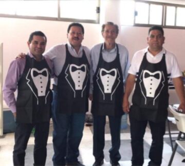Imágenes para rendir homenaje a persona finada, estas pueden variar en su contenido.