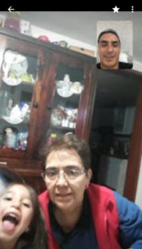 Imágenes para rendir homenaje a persona finada, estas pueden variar en su contenido.