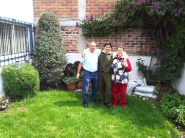 Imágenes para rendir homenaje a persona finada, estas pueden variar en su contenido.