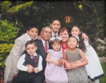 Imágenes para rendir homenaje a persona finada, estas pueden variar en su contenido.