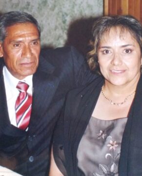 Imágenes para rendir homenaje a persona finada, estas pueden variar en su contenido.