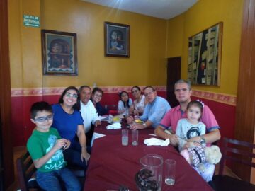 Imágenes para rendir homenaje a persona finada, estas pueden variar en su contenido.