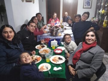 Imágenes para rendir homenaje a persona finada, estas pueden variar en su contenido.