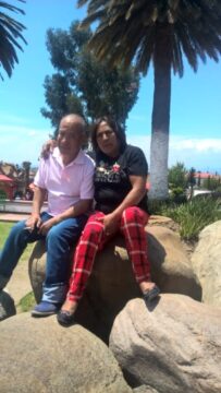 Imágenes para rendir homenaje a persona finada, estas pueden variar en su contenido.