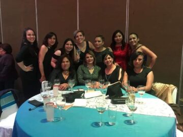 Imágenes para rendir homenaje a persona finada, estas pueden variar en su contenido.