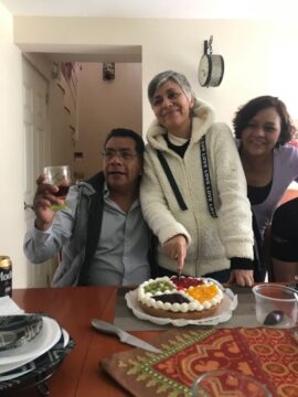 Imágenes para rendir homenaje a persona finada, estas pueden variar en su contenido.