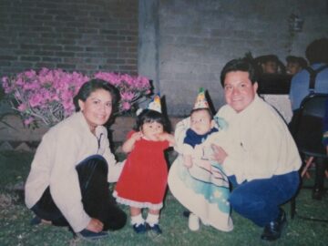 Imágenes para rendir homenaje a persona finada, estas pueden variar en su contenido.
