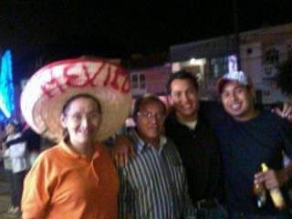 Imágenes para rendir homenaje a persona finada, estas pueden variar en su contenido.