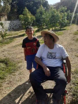 Imágenes para rendir homenaje a persona finada, estas pueden variar en su contenido.