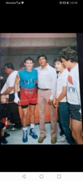 Imágenes para rendir homenaje a persona finada, estas pueden variar en su contenido.