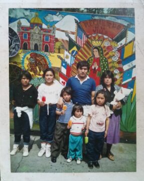 Imágenes para rendir homenaje a persona finada, estas pueden variar en su contenido.