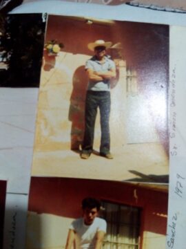 Imágenes para rendir homenaje a persona finada, estas pueden variar en su contenido.