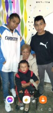 Imágenes para rendir homenaje a persona finada, estas pueden variar en su contenido.