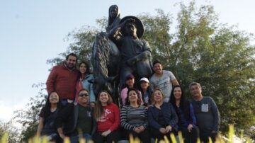 Imágenes para rendir homenaje a persona finada, estas pueden variar en su contenido.