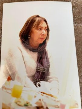 Imágenes para rendir homenaje a persona finada, estas pueden variar en su contenido.