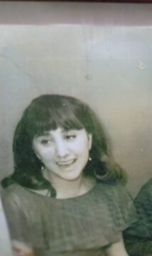Imágenes para rendir homenaje a persona finada, estas pueden variar en su contenido.