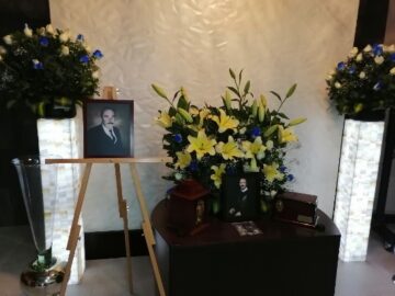Imágenes para rendir homenaje a persona finada, estas pueden variar en su contenido.