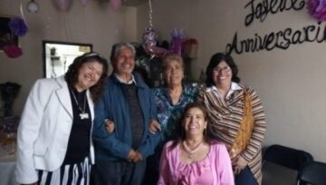 Imágenes para rendir homenaje a persona finada, estas pueden variar en su contenido.