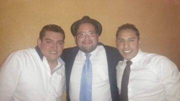Imágenes para rendir homenaje a persona finada, estas pueden variar en su contenido.