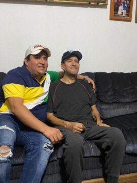 Imágenes para rendir homenaje a persona finada, estas pueden variar en su contenido.