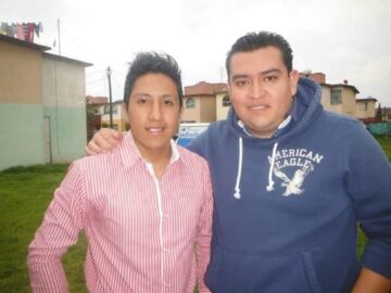 Imágenes para rendir homenaje a persona finada, estas pueden variar en su contenido.