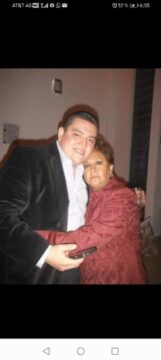 Imágenes para rendir homenaje a persona finada, estas pueden variar en su contenido.