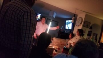 Imágenes para rendir homenaje a persona finada, estas pueden variar en su contenido.