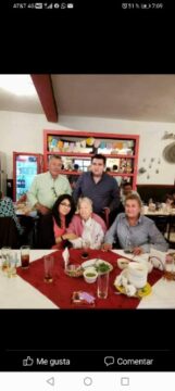 Imágenes para rendir homenaje a persona finada, estas pueden variar en su contenido.