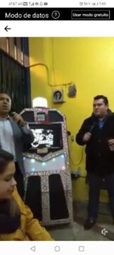 Imágenes para rendir homenaje a persona finada, estas pueden variar en su contenido.