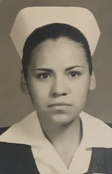 Imágenes para rendir homenaje a persona finada, estas pueden variar en su contenido.