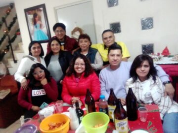 Imágenes para rendir homenaje a persona finada, estas pueden variar en su contenido.