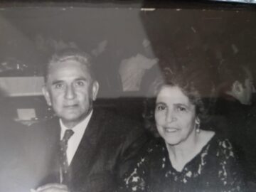 Imágenes para rendir homenaje a persona finada, estas pueden variar en su contenido.