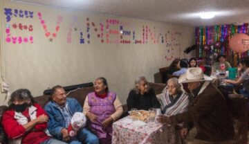 Imágenes para rendir homenaje a persona finada, estas pueden variar en su contenido.