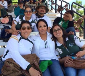 Imágenes para rendir homenaje a persona finada, estas pueden variar en su contenido.