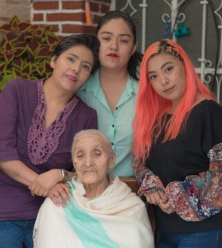 Imágenes para rendir homenaje a persona finada, estas pueden variar en su contenido.